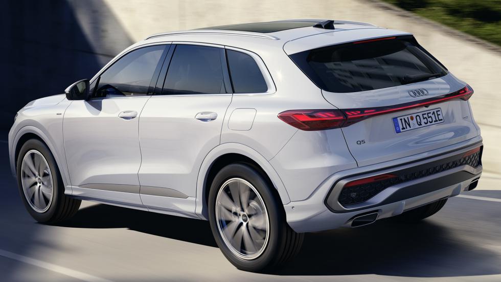 Νέο Audi Q5 PHEV: Με έως 367 άλογα και 100 χλμ. ηλεκτρική αυτονομία 